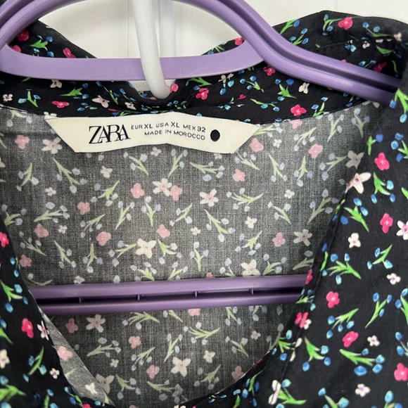 Zara floral dress - Picture 2 of 4
